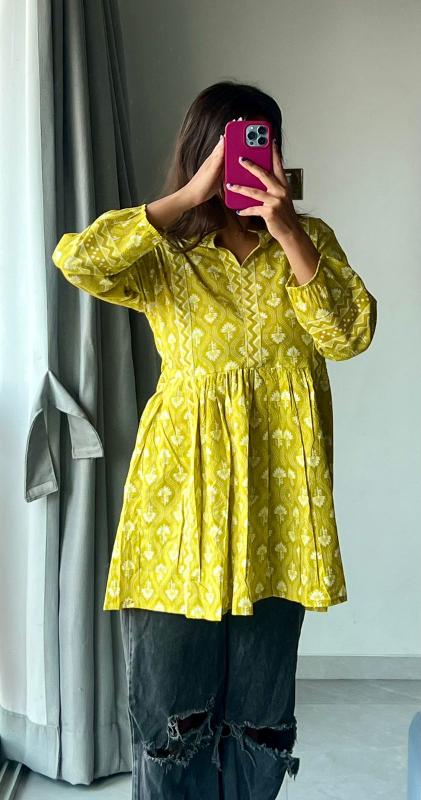 Dt Silvi Yellow Cotton Floral Printed Western Top